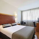 Exe Plaza Delicias Hotell