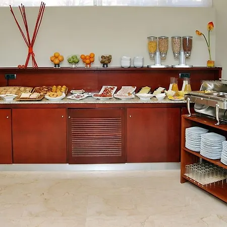 Exe Plaza Delicias Hotel 3*