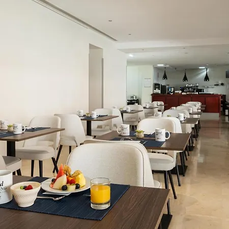 Exe Plaza Delicias 3*