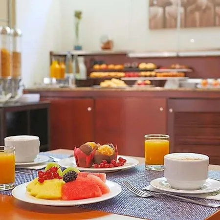 Exe Plaza Delicias Hotel 3*