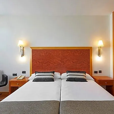 Exe Plaza Delicias Hotel