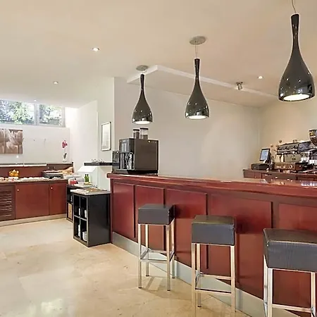 Hotel Exe Plaza Delicias 3*