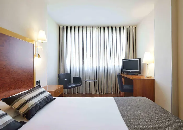 Exe Plaza Delicias Сарагоса