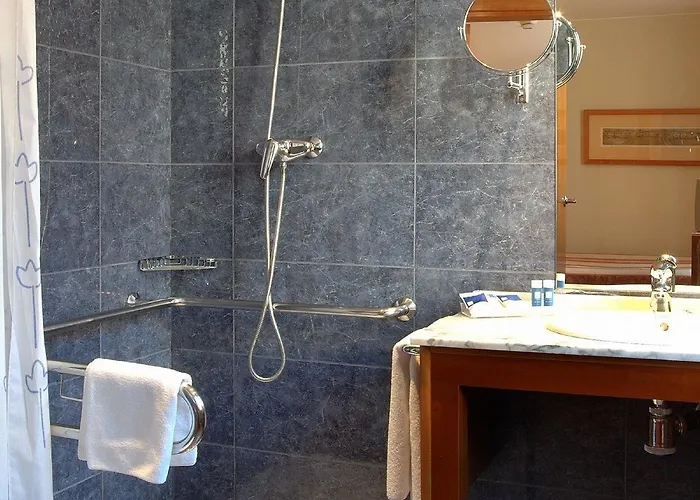 Exe Plaza Delicias Отель