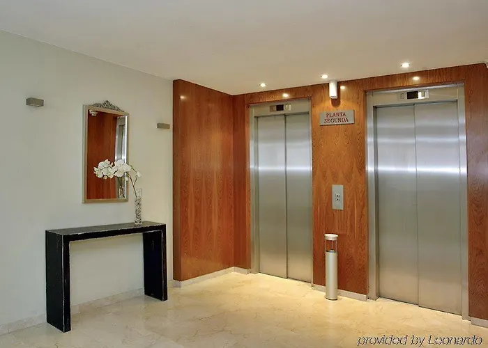 Exe Plaza Delicias Сарагоса